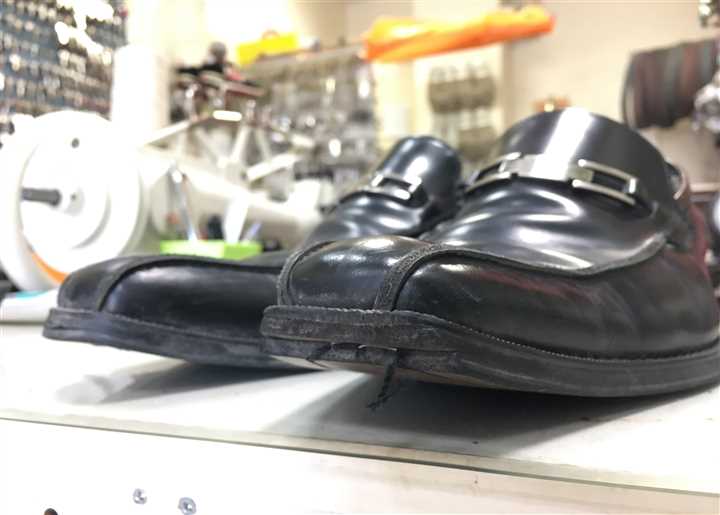 紳士靴のつま先の修理はきれいに仕上がりますよ、1