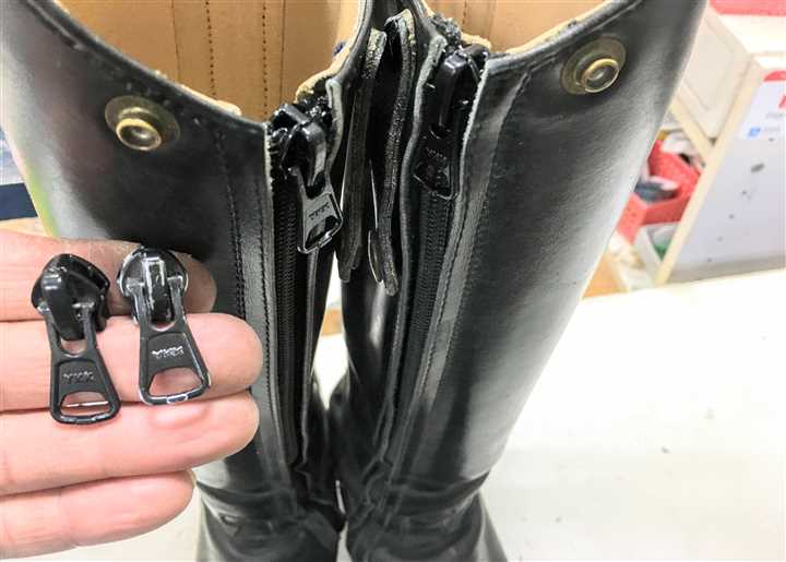 乗馬靴のファスナー修理