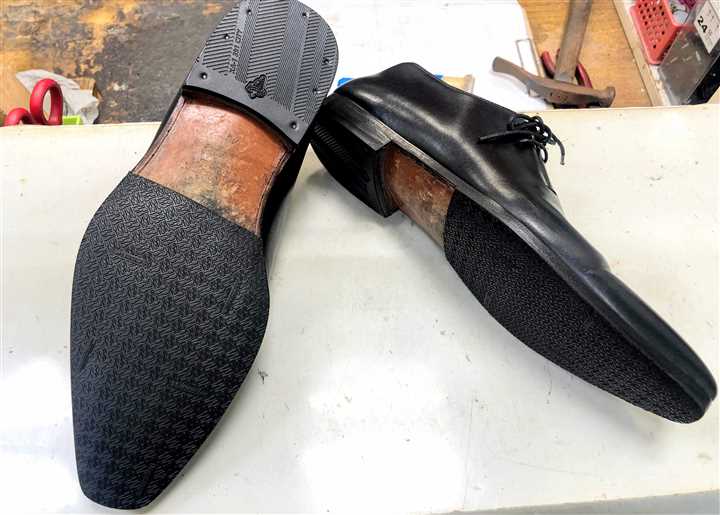 紳士靴の底の修理